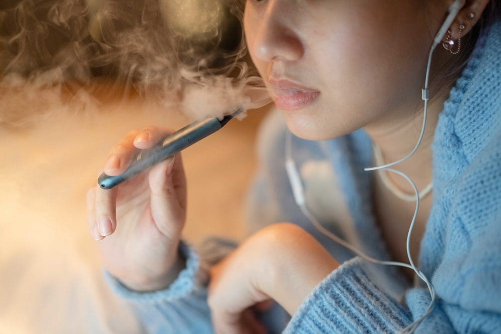 Will Vaping Hurt My Teeth?